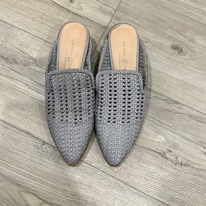 Knitted leather flats